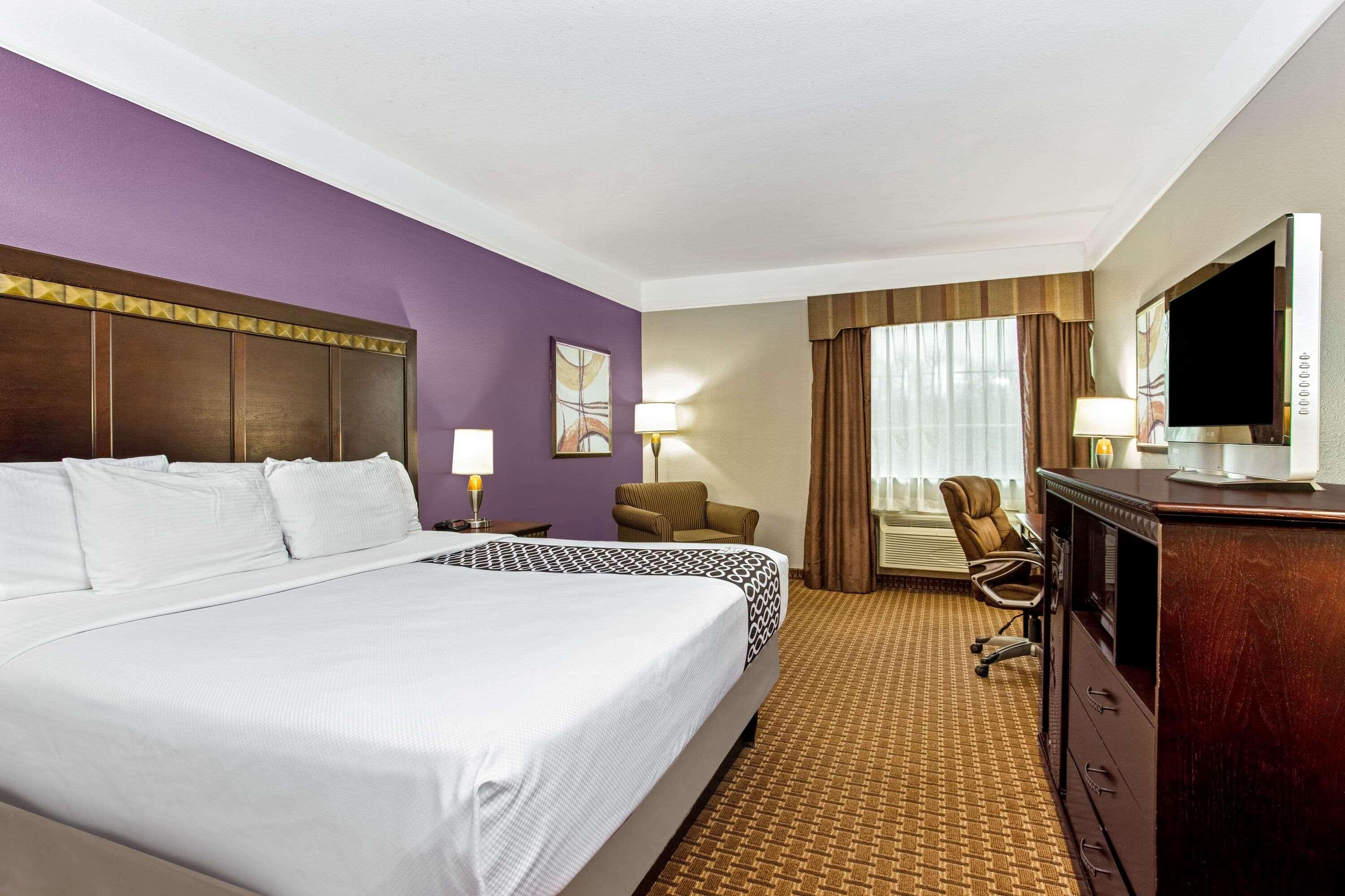 La Quinta By Wyndham Cleburne Hotel Exterior photo